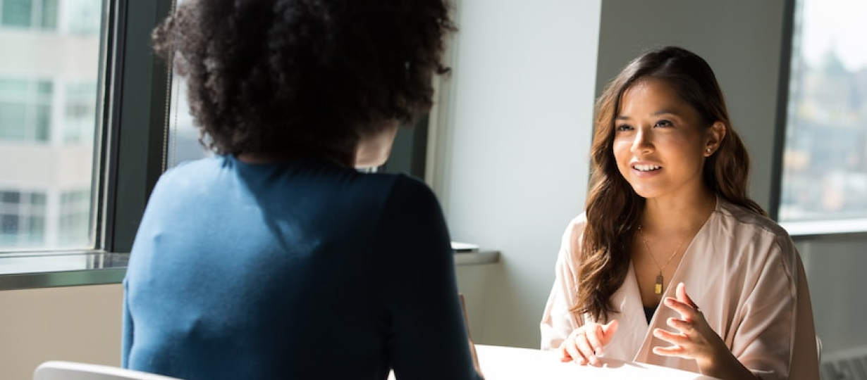 Women in discussion | Servita