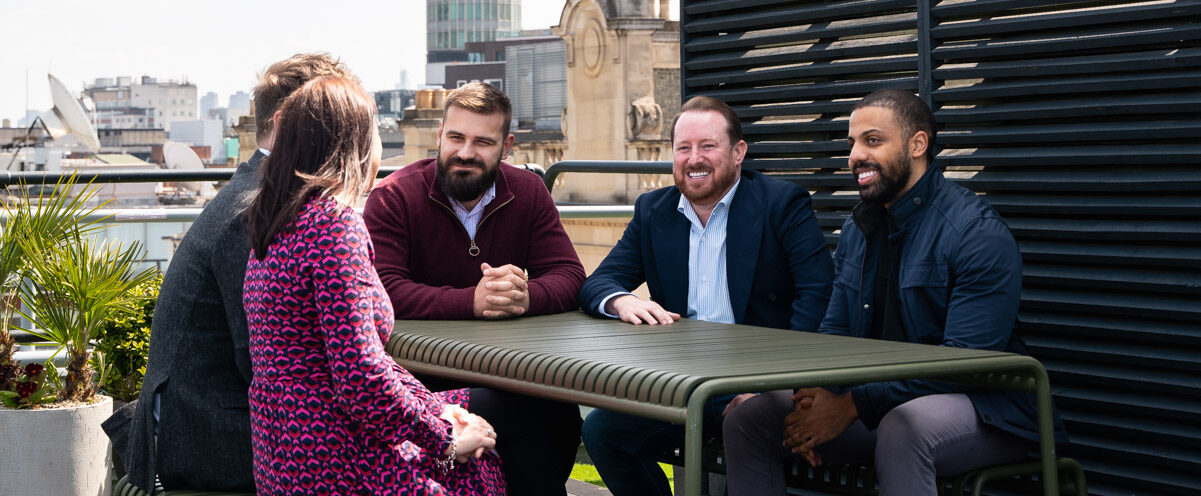 Experienced-Team-Support-Servita-aspect-ratio-1580-652