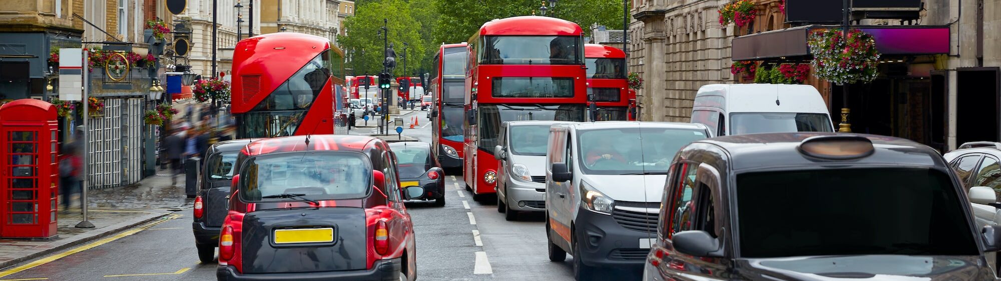 ULEZ-Revolutionizing-Urban-Mobility-Case-Study-Servita-aspect-ratio-1140-320